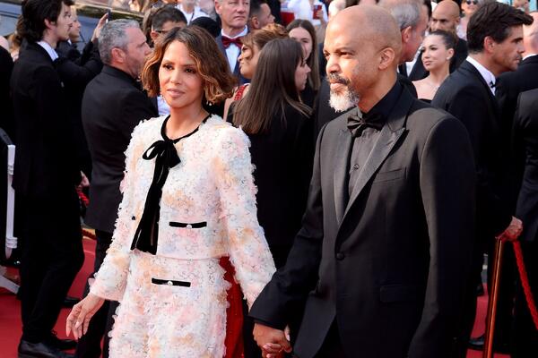 Решилась наконец: Холли Берри снова выходит замуж  