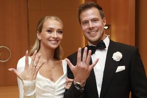 «Мы просто счастливы!» Виктория Синицина и Никита Кацалапов официально поженились