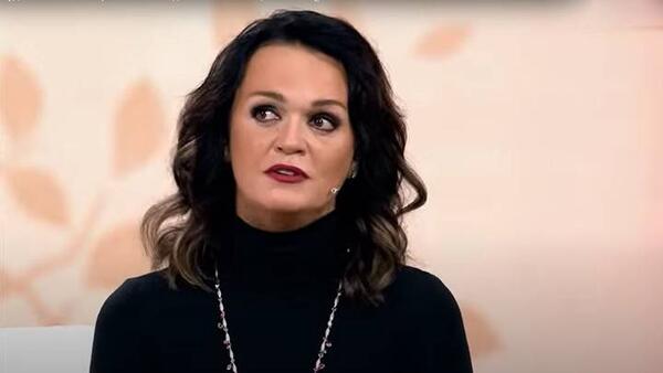 Проблема усугубляется: певица Слава оконфузилась перед зрителями