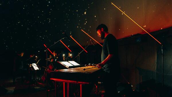 В Московском планетарии представят космическо-симфоническое шоу «Ханс Циммер. Дюна. Гладиатор. Начало»