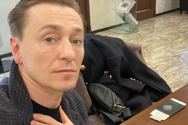 «Вслед за Галкиным»: Безруков стал опытным огородником 