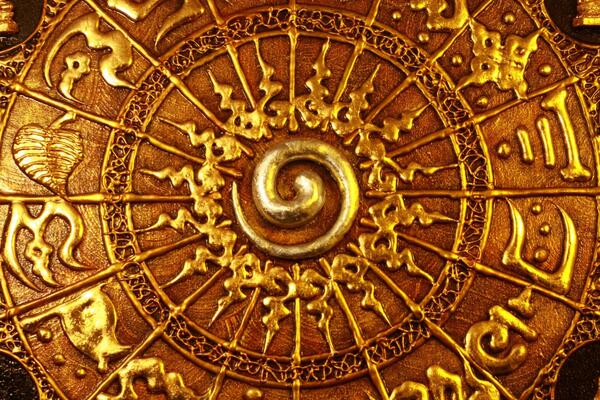 С этими знаками зодиака лучше не связываться в ноябре 2025 года