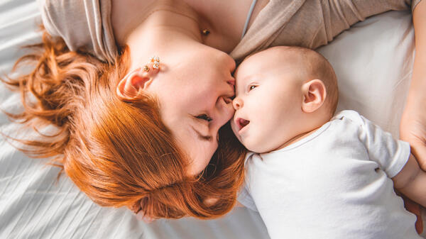 Самые популярные имена 2025 года в России для мальчиков и для девочек