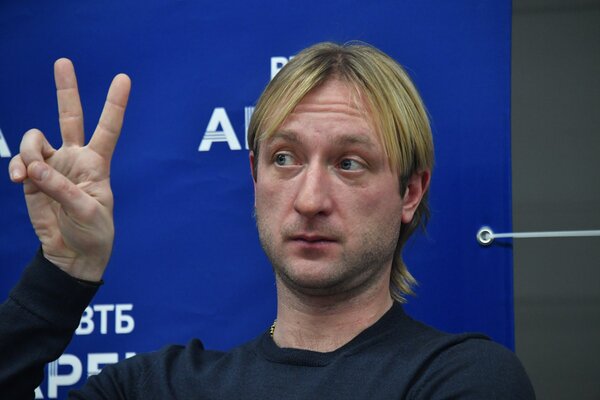 «Сюрпризы и казусы»: Плющенко об успехах на Олимпиаде-2022 бросившей его подопечной 