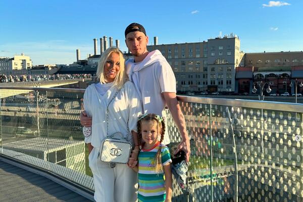 Кудрявцева выставила мужа на отдыхе в неприглядном виде — сняла все на камеру