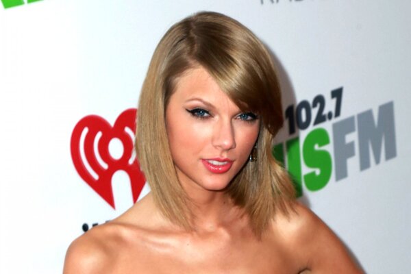 Ради своего бойфренда Тейлор Свифт взялась за изучение шотландского