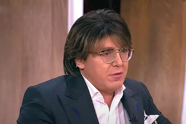 Резко похудевший Малахов поразил своим видом на вечеринке