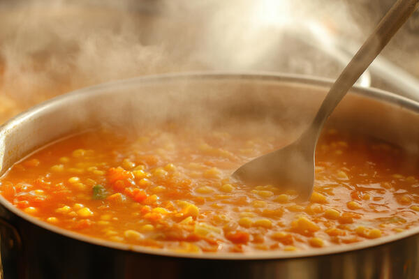 Суп-неделька: как приготовить блюдо на несколько дней так, чтобы оно не наскучило