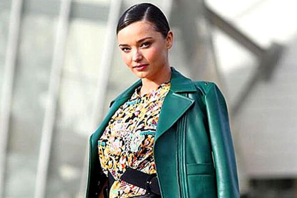 Louis Vuitton:      