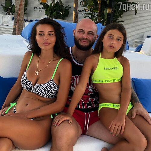 Оксана Самойлова и Джиган на отдыхе