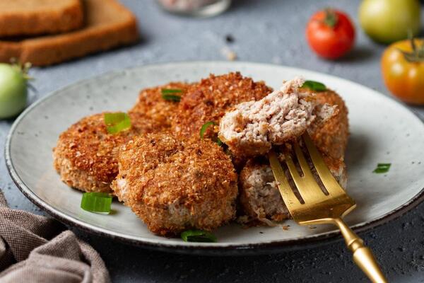 Как правильно приготовить котлеты — вкусные и сочные, как в СССР