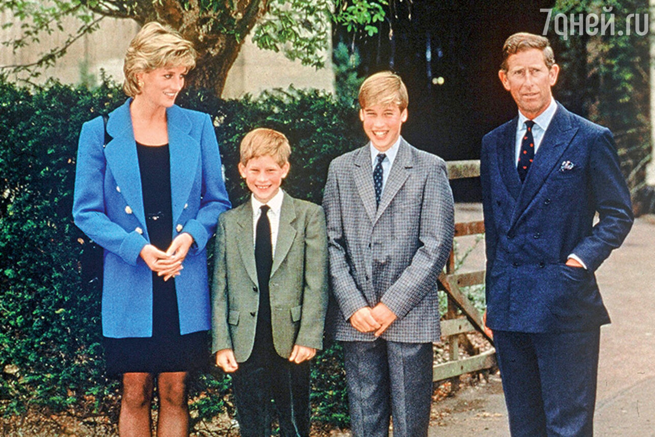 Принцесса Диана и принц Чарльз с детьми — Гарри и Уильямом
