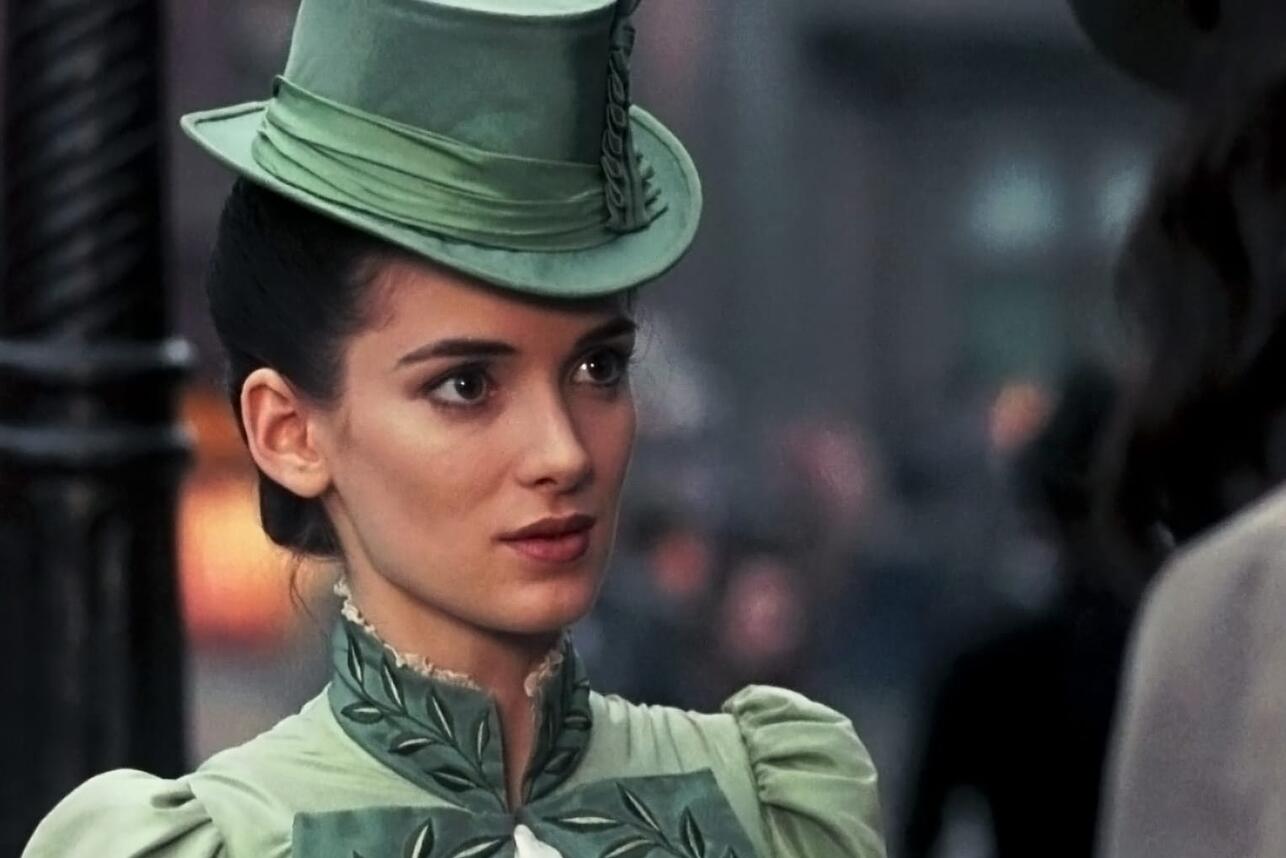 РєР°РґСЂ РёР· С„РёР»СЊРјР° В«Р”СЂР°РєСѓР»Р°В», 1992 С„РѕС‚Рѕ Р’Р°Р№РЅРѕРЅР° Р Р°Р№РґРµСЂ