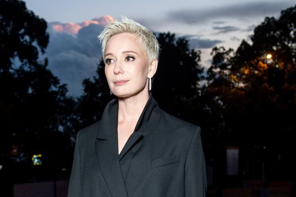 Лес, выход к пруду и уединенность: раскрыты условия жизни Хаматовой в Латвии