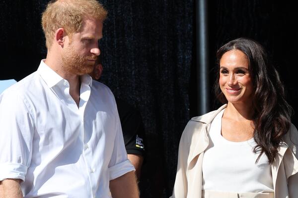 Тщетно пытаются затмить Кейт Миддлтон и Уильяма: Меган и Гарри прилетели в Иорданию   