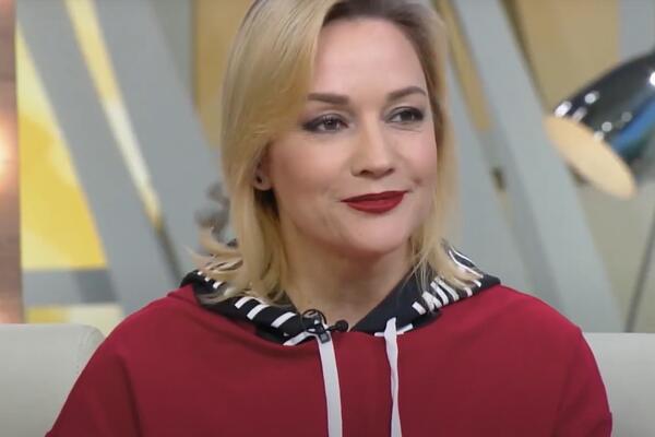 18-летний сын Булановой показал возлюбленную — стал совсем взрослым