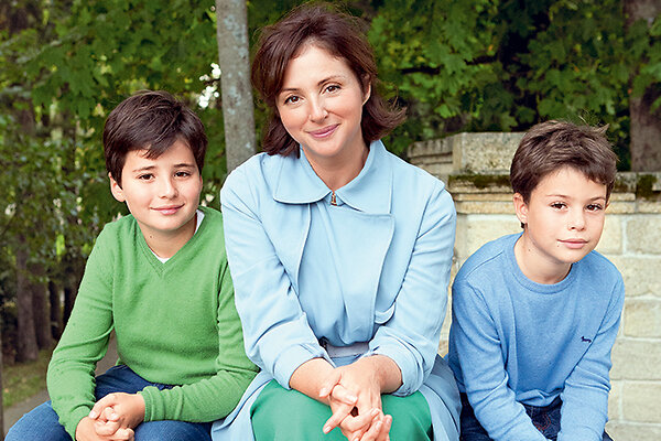 Как многодетные мамы готовят детей к школе