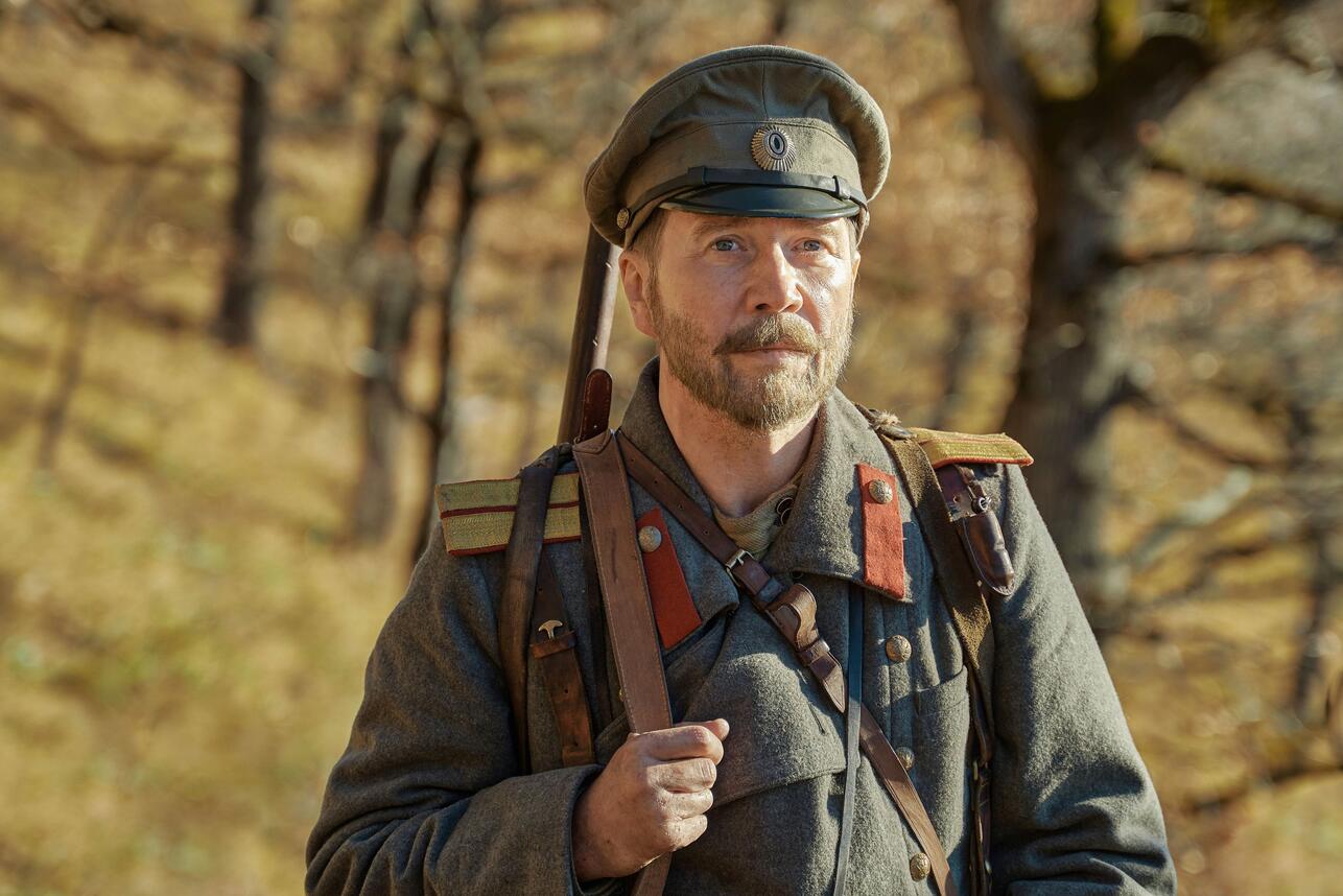 Р¤РѕС‚Рѕ СЃРѕ СЃСЉРµРјРѕРє СЃРµСЂРёР°Р»Р° В«РђСЂСЃРµРЅСЊРµРІВ»