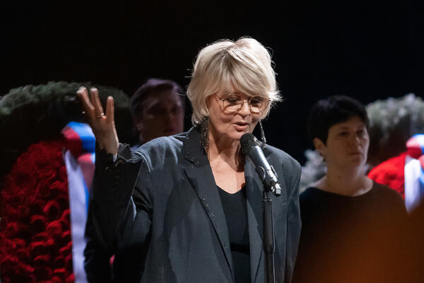 Меньшова подвела итоги года после прощания с мамой: &laquo;Жирная черта&raquo;