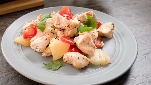 Рагу из курицы с ананасом и сладким перцем: рецепт от Александра Бельковича