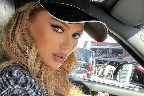 Стала ближе к народу: жизнь Бони круто изменилась после экспедиции в горы