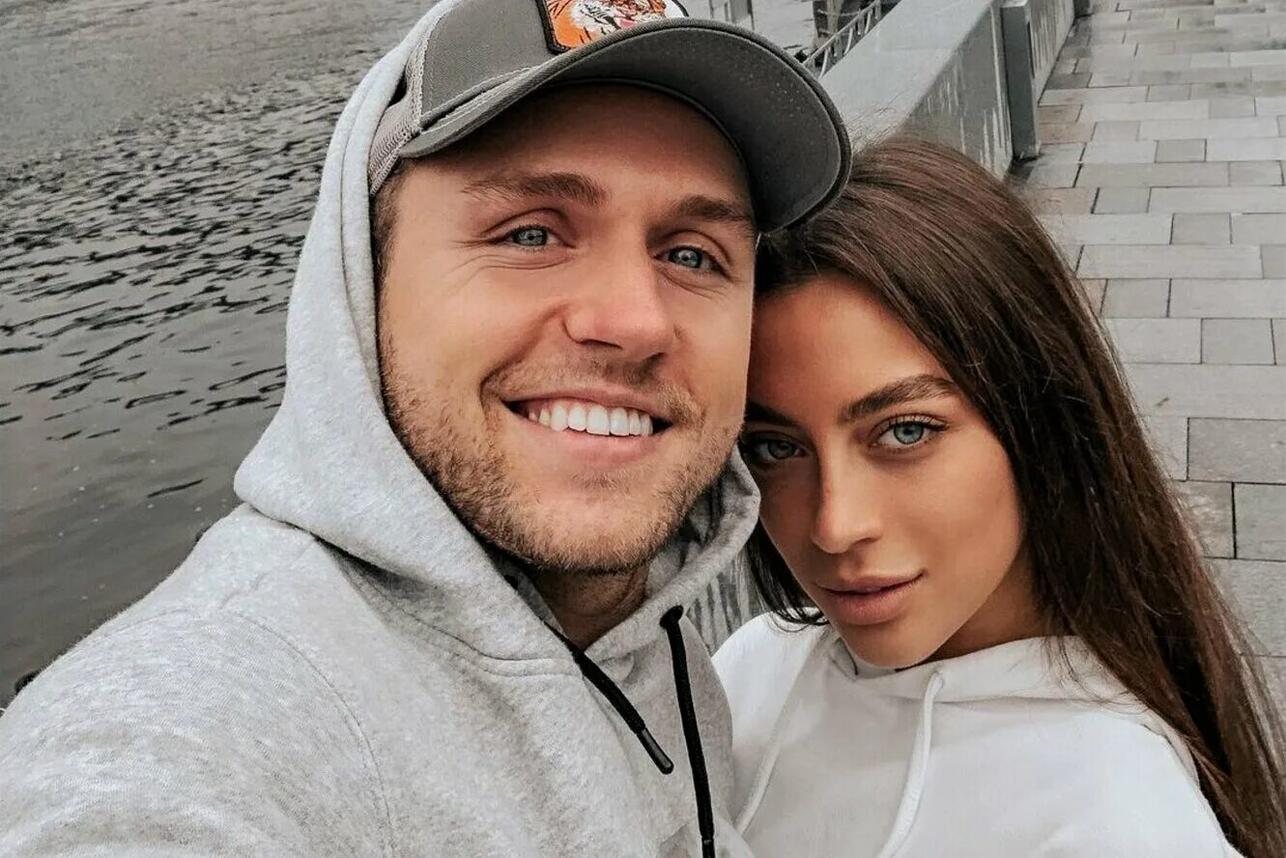 Влад Соколовский с Линой Сурковой фото