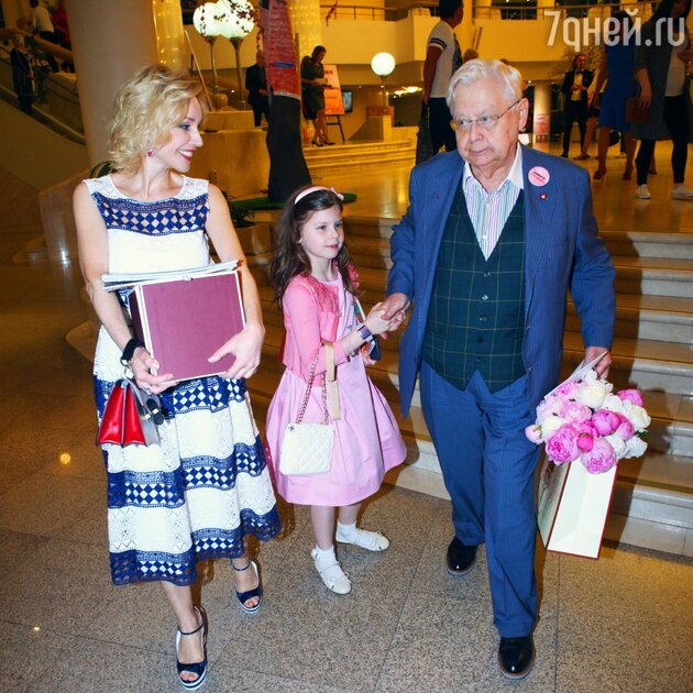 Марина Зудина и Олег Табаков с дочкой Марией