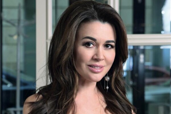 Праздник в доме Анастасии Заворотнюк попал на видео