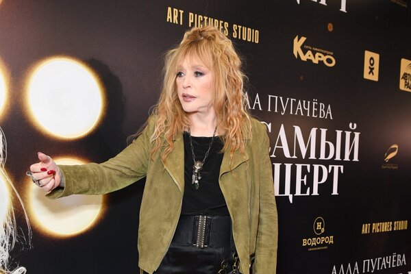 Проработано все лицо и фигура: хирург раскрыл сумму, потраченную Пугачевой на пластику