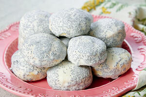 Александр Белькович: сливочные пряники в маковой глазури