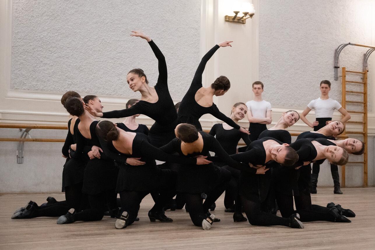 86 Учащиеся двух знаменитых балетных школ впервые выступят на одной сцене