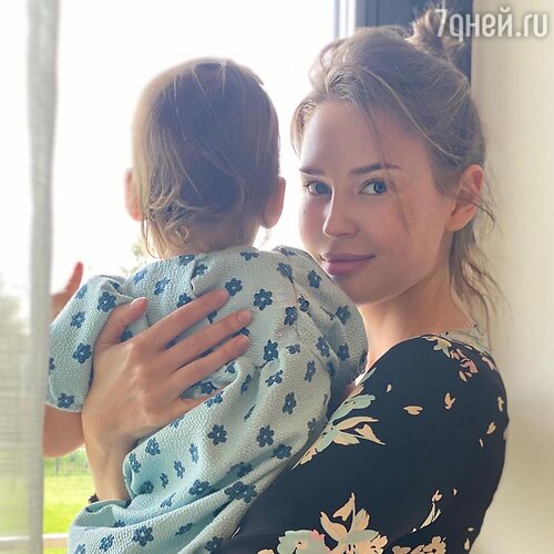 Алена Гаврилова с дочкой