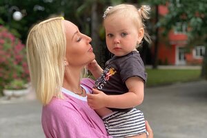 «Племянник целует тетку!»: Кудрявцева показала, как внук относится к ее дочери