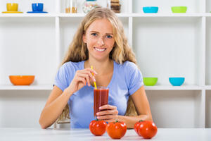 Диета на томатном соке: польза против лишнего веса