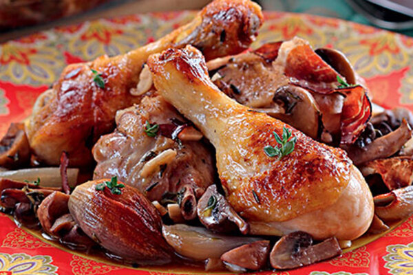 Рецепты от Юлии Высоцкой: курица с дымком, «деревца» из цветной капусты, клубничный десерт с запахом лета