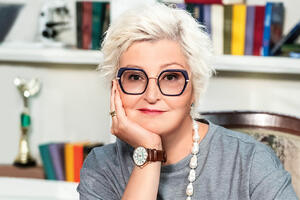 Татьяна Устинова: «Любого придуманного героя еще надо оживить...»