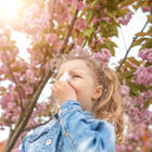 Сезон цветения близко: как подготовить ребенка с аллергией заранее — советы аллерголога