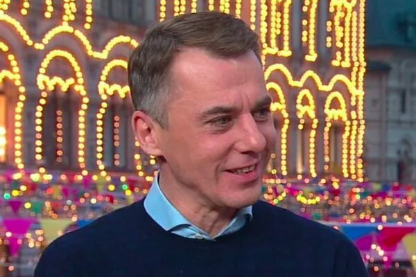 «Читай дома»: «Трое в лодке, не считая собаки» в исполнении Игоря Петренко
