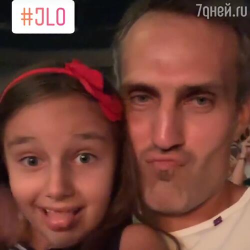 Михаил Земцов с дочкой Клавдией