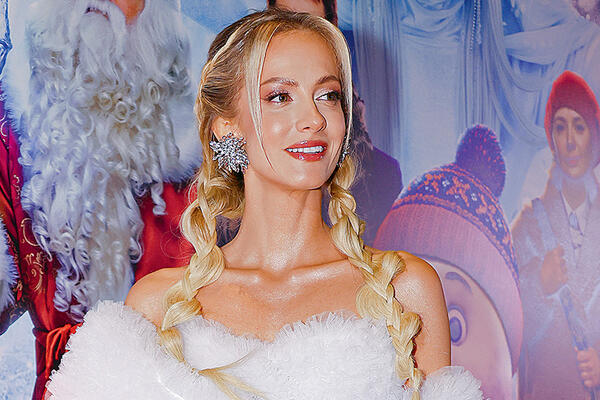 Коса, корона или конский хвост: что понравится Огненной Лошади?