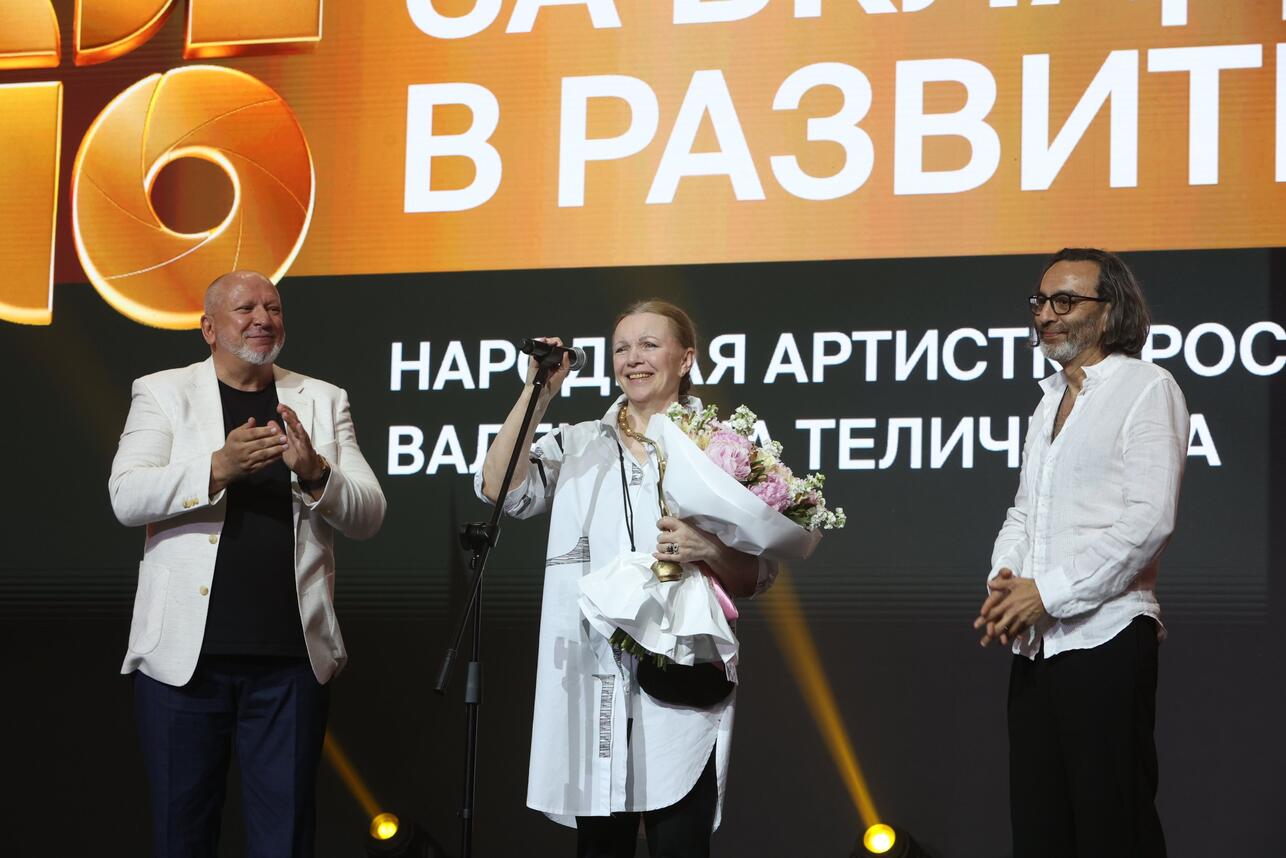 Сергей Новожилов, Валентина Теличкина и Джаник Файзиев