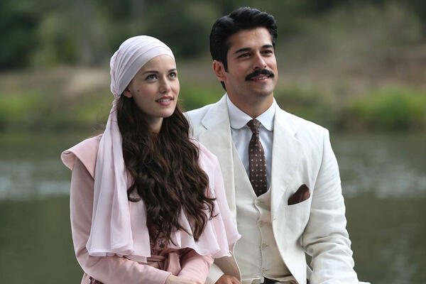 В Турции экранизируют «Грозовой перевал» с Фахрийе Эвджен в главной роли