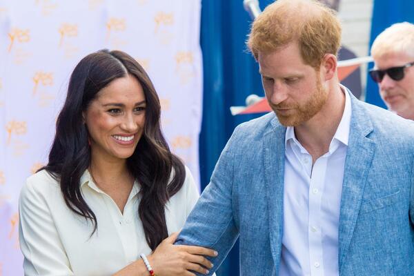 Опубликовано письмо королевы к Меган Маркл  