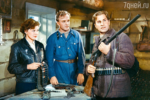 С Маргаритой Лифановой и Всеволодом Платовым в фильме «В квадрате 45». 1955 г.