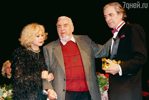 С Андреем Гончаровым и мужем Александром Лазаревым. 1998 г.