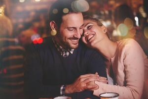Красивые и необычные комплименты девушке: лучшие идеи для переписки и живого общения