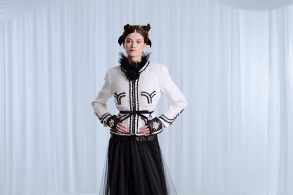 Театральная премьера и новая капсула: YANINA Couture представляет коллекцию «Габриэль»