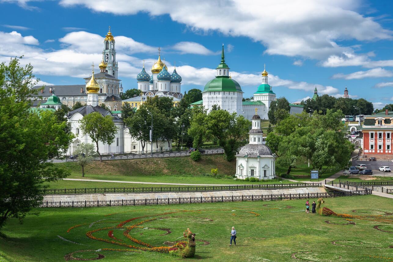 Троице-Сергиева Лавра в городе Сергиев Посад, Московская область, фото