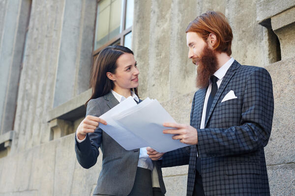 Девушки требуют от ухажеров резюме и рекомендательные письма — чтобы не остаться в дураках