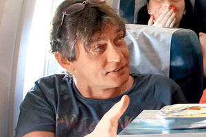 Александр Домогаров стал ближе к народу